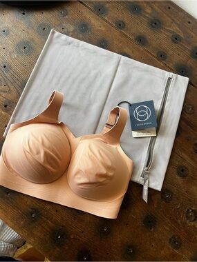 NWT - Evelyn Bobbie - The Busty Bra - S+